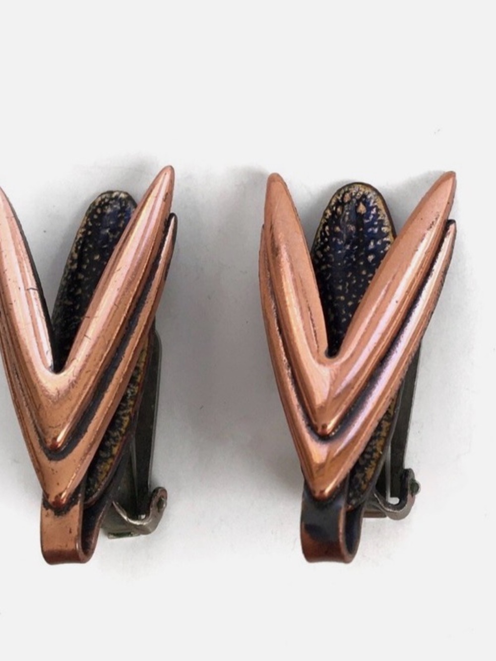 Vintage Matisse Egyptian Revival style 18’ with Matching Earrings - Picture 6 of 7